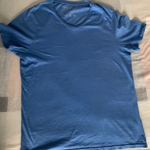 V-neck T-shirt